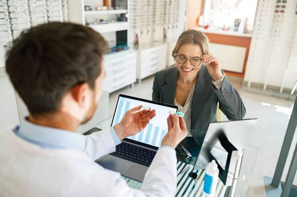 5 astuces pour établir un contact client efficace