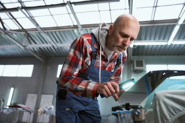 Guide pour bien choisir des vêtements de travail d'hiver efficaces